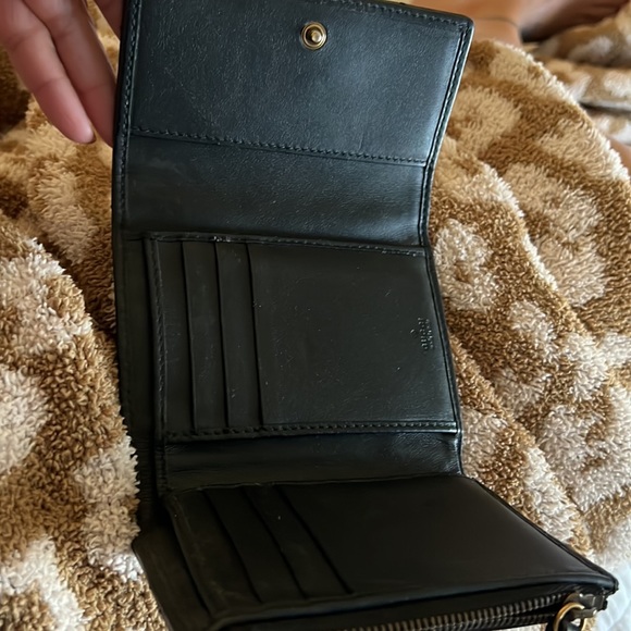 GUCCI MARMONT WALLET “USED” but BARELY❤️ - Picture 3 of 5